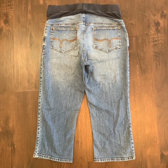 TWO HEARTS MATERNITY JEANS CROPPED - Picture 6 of 7